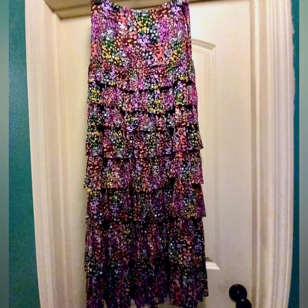 CHELSEA & THEODORE L RUFFLE LONG SKIRT FLORAL NEVER WORN